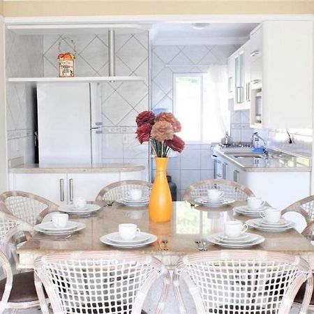 Apartamento Inteiro 3 Quartos No Condominio Solar Das Bromelias บอมบินญัส ภายนอก รูปภาพ