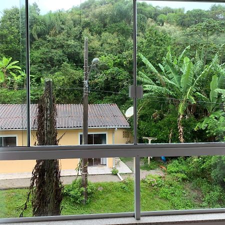 Apartamento Inteiro 3 Quartos No Condominio Solar Das Bromelias บอมบินญัส ภายนอก รูปภาพ