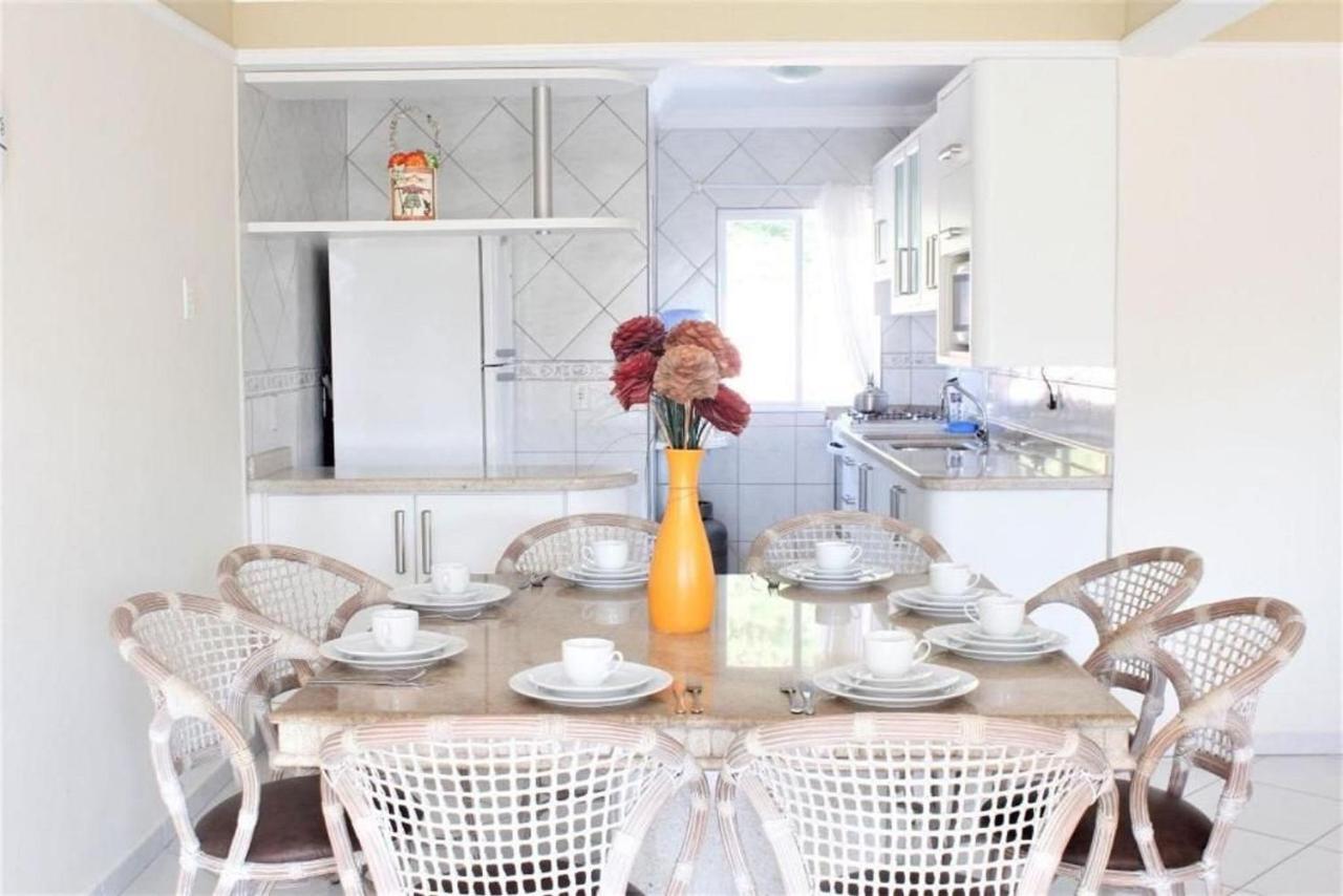 Apartamento Inteiro 3 Quartos No Condominio Solar Das Bromelias บอมบินญัส ภายนอก รูปภาพ