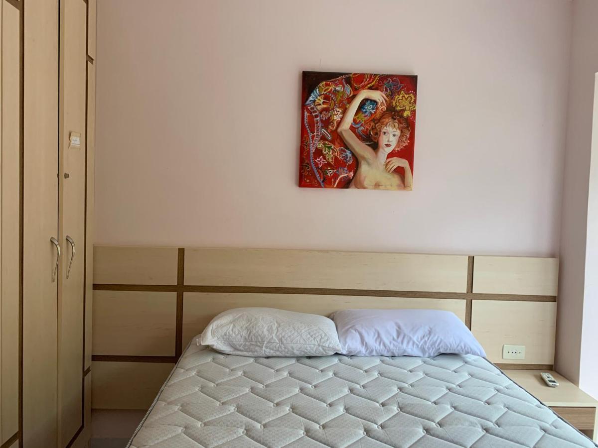Apartamento Inteiro 3 Quartos No Condominio Solar Das Bromelias บอมบินญัส ภายนอก รูปภาพ