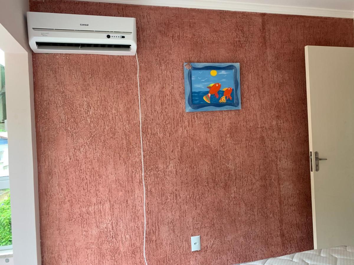 Apartamento Inteiro 3 Quartos No Condominio Solar Das Bromelias บอมบินญัส ภายนอก รูปภาพ