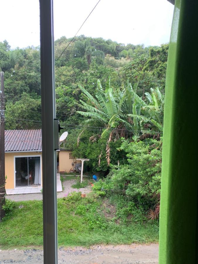 Apartamento Inteiro 3 Quartos No Condominio Solar Das Bromelias บอมบินญัส ภายนอก รูปภาพ