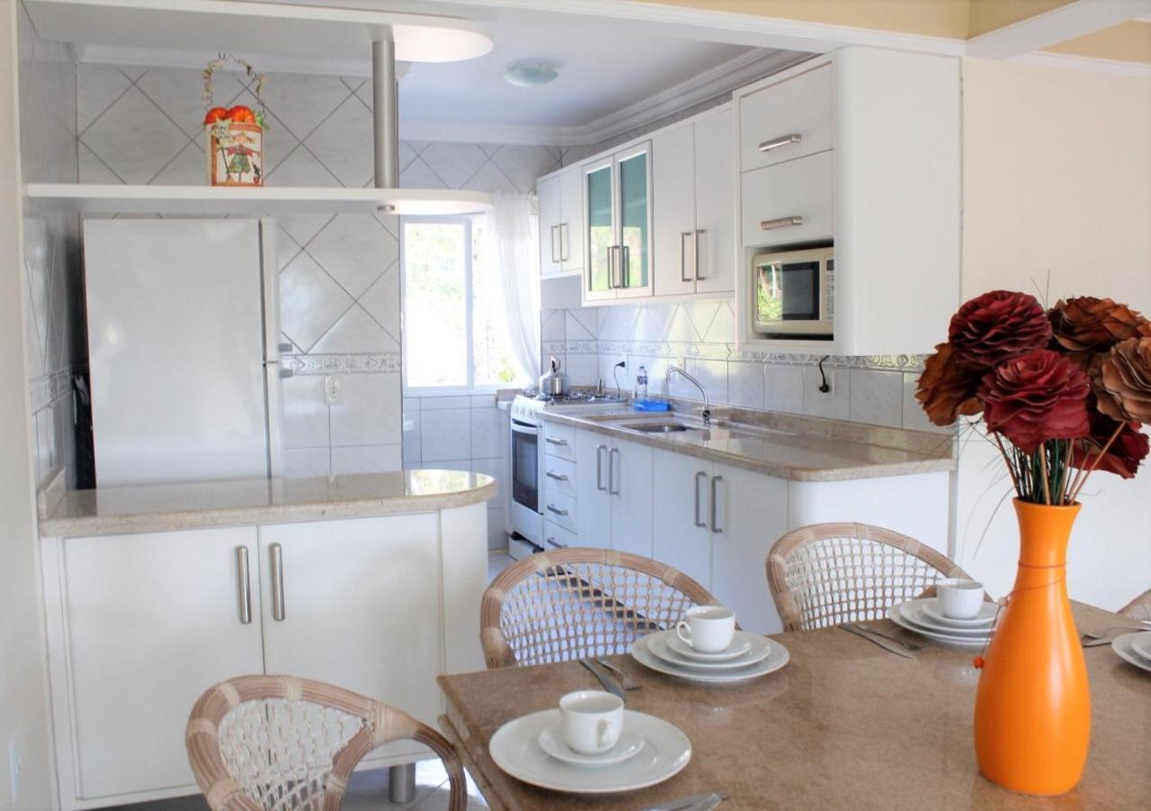Apartamento Inteiro 3 Quartos No Condominio Solar Das Bromelias บอมบินญัส ภายนอก รูปภาพ